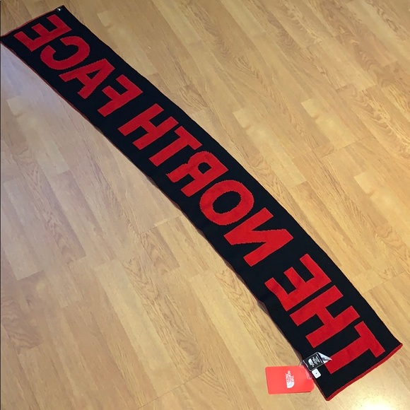 NWT The North Face Logo Scarf - Black/ Red - Picture 9 of 10